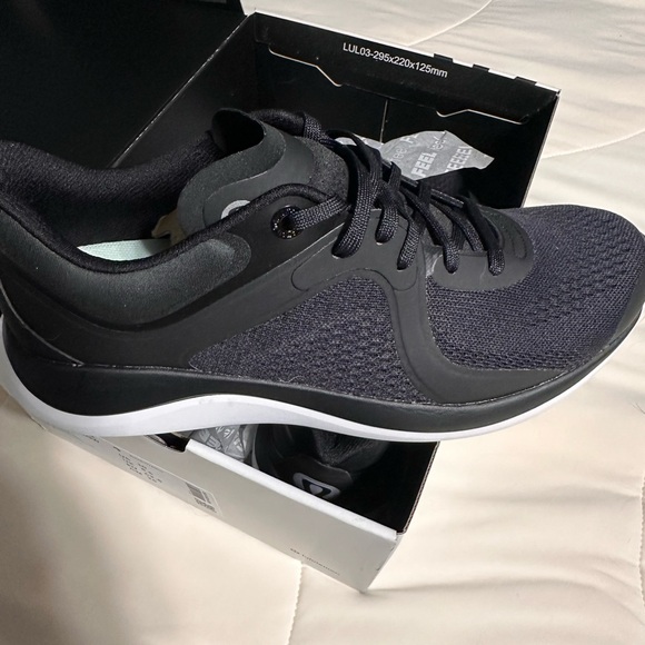 Women's Chargefeel 2 Low Workout Shoe *Black/white/anchor - Picture 5 of 7